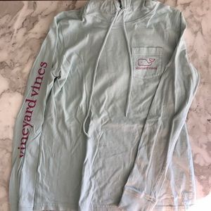 Vineyard Vines Whale Hoodie Tee